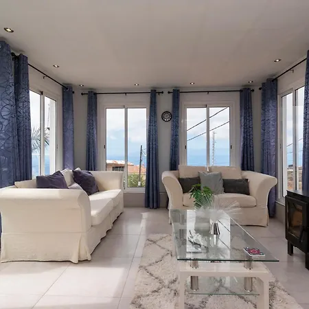 Beautiful 3 Bedroom By Tenerife Ltd فيلة أذيخي