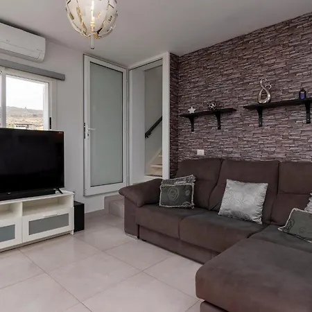 فيلة Beautiful 3 Bedroom By Tenerife Ltd *