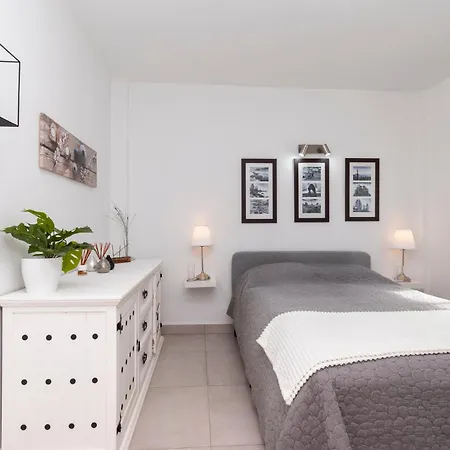 فيلة Beautiful 3 Bedroom By Tenerife Ltd *