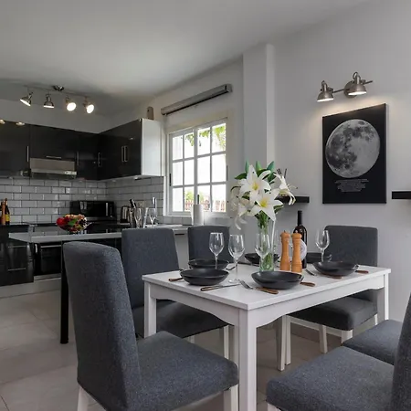别墅 Beautiful 3 Bedroom By Tenerife Ltd