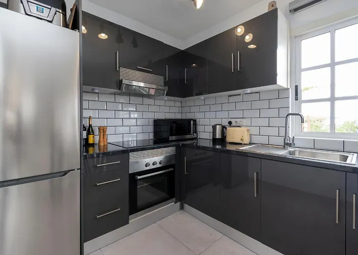 Villa Beautiful 3 Bedroom By Tenerife Ltd *