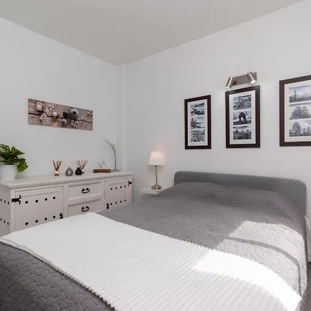 Beautiful 3 Bedroom By Tenerife Ltd Villa